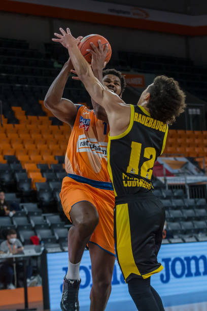 熟的足球哲 熟的足球哲