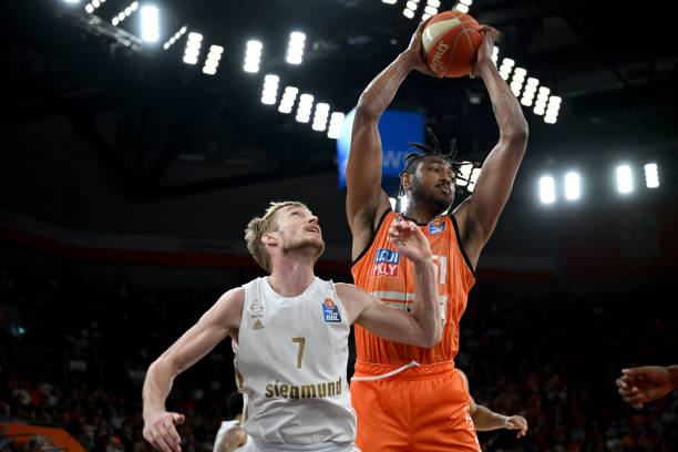 被诅咒的一 被诅咒的一